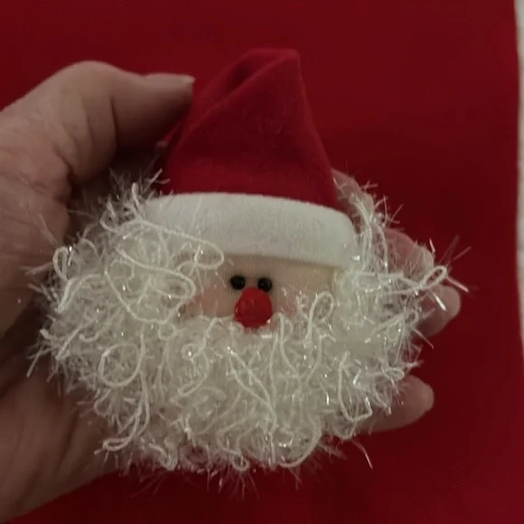 SANTA CLAUSE PIN - Picture 3 of 5